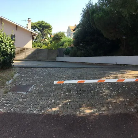 Studio Confortable Avec Balcon, Parking Prive Et Wi-Fi, A 200M De La Plage D'Eyrac - Fr-1-374-93 Apartment Arcachon