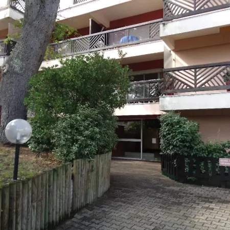 Confortable Avec Balcon, Parking Prive Et Wi-fi, A 200m De La D'eyrac